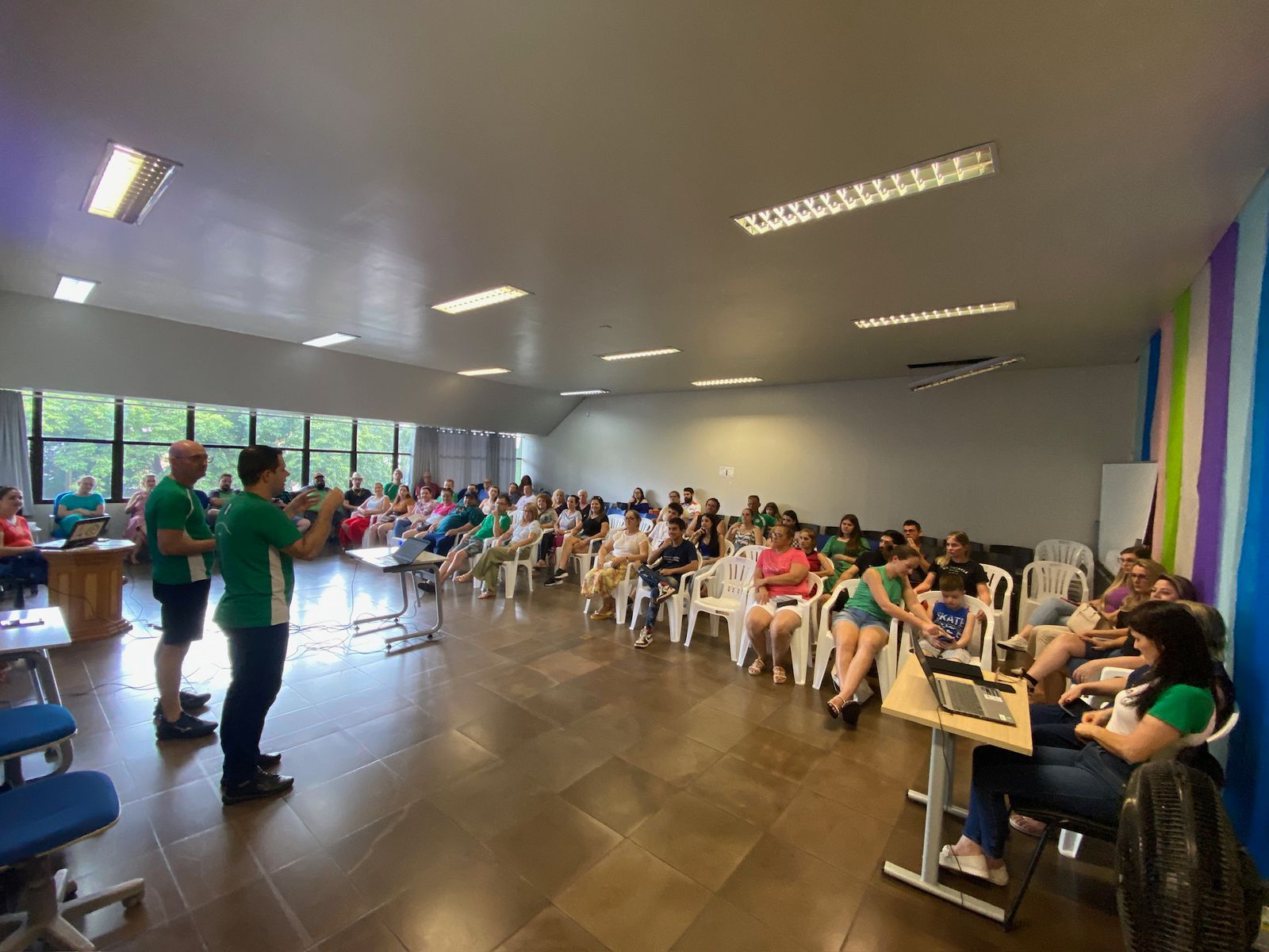 Associados participam de assembleia geral da ASC